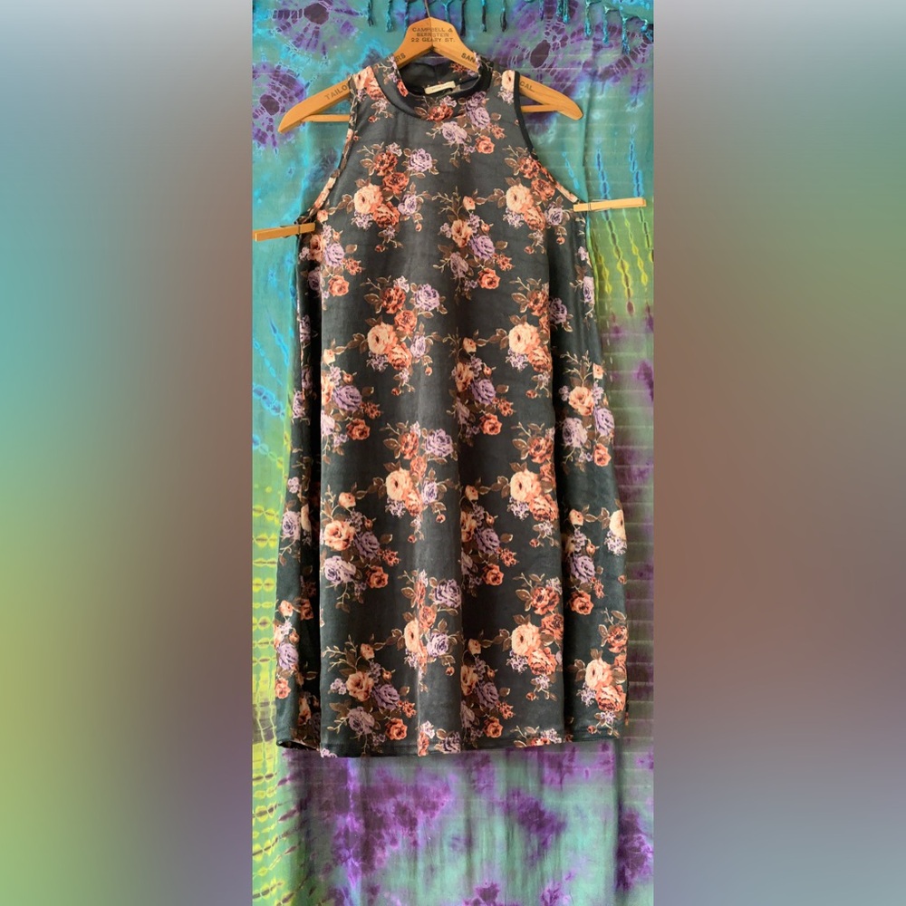 Yellow chair, tunic style dress. Size- Small. Crushed velvet.